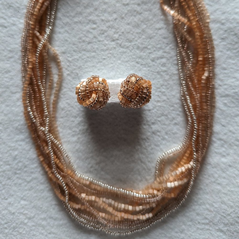 Bead necklace with matching post earrings.  Very pretty.
